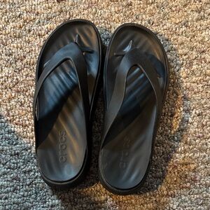CROCS Classic Black Flip Flops